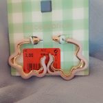 گوشواره  زنانه برند Accessories مدل گل دفرمه