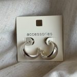 گوشواره  زنانه برند Accessories  مدل نیم حلال طلایی و نقره ای